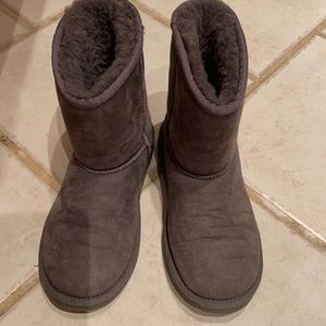 Girls boots